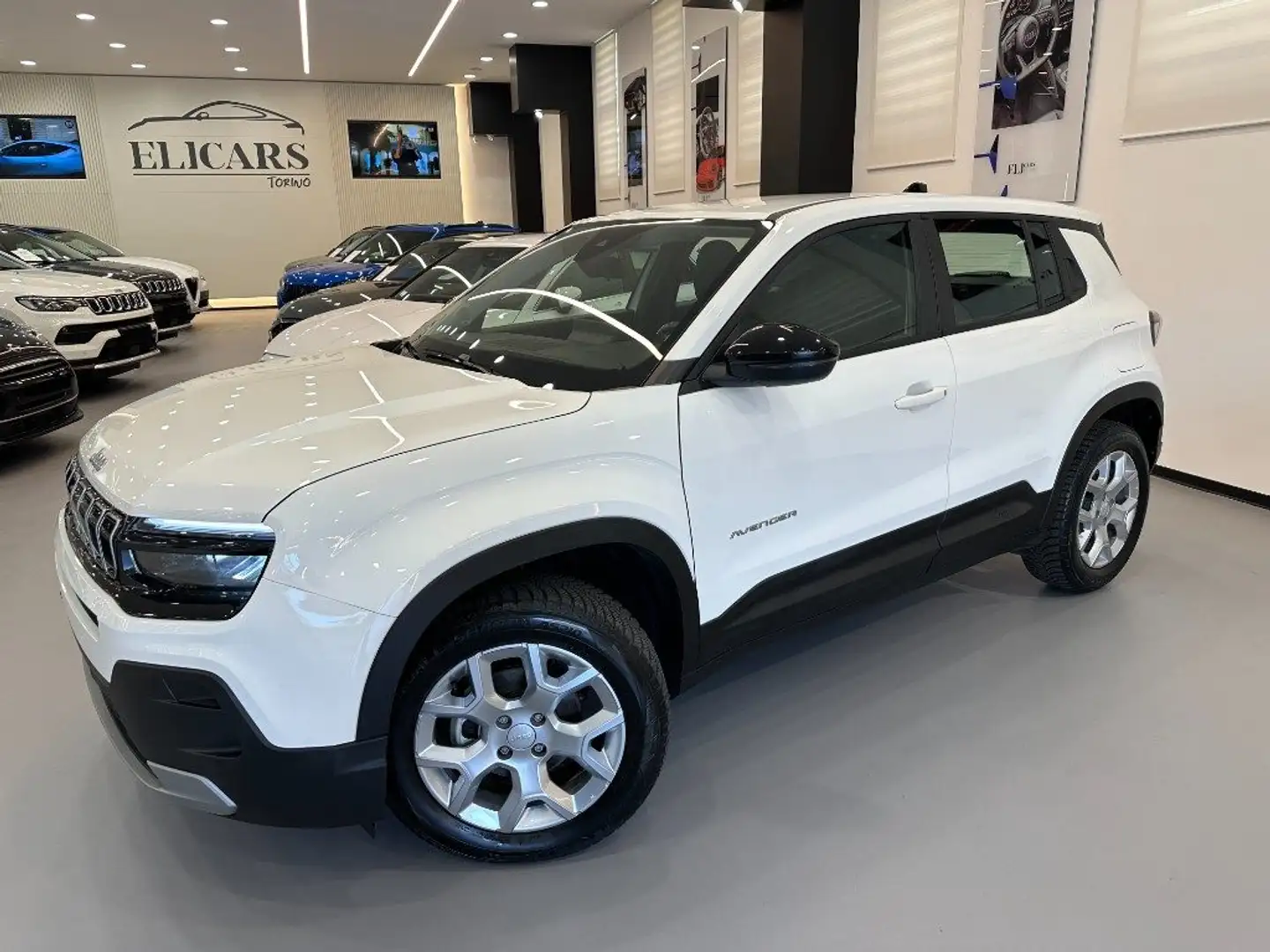 Jeep Avenger 1.2 Turbo 100 CV Altitude Biały - 1