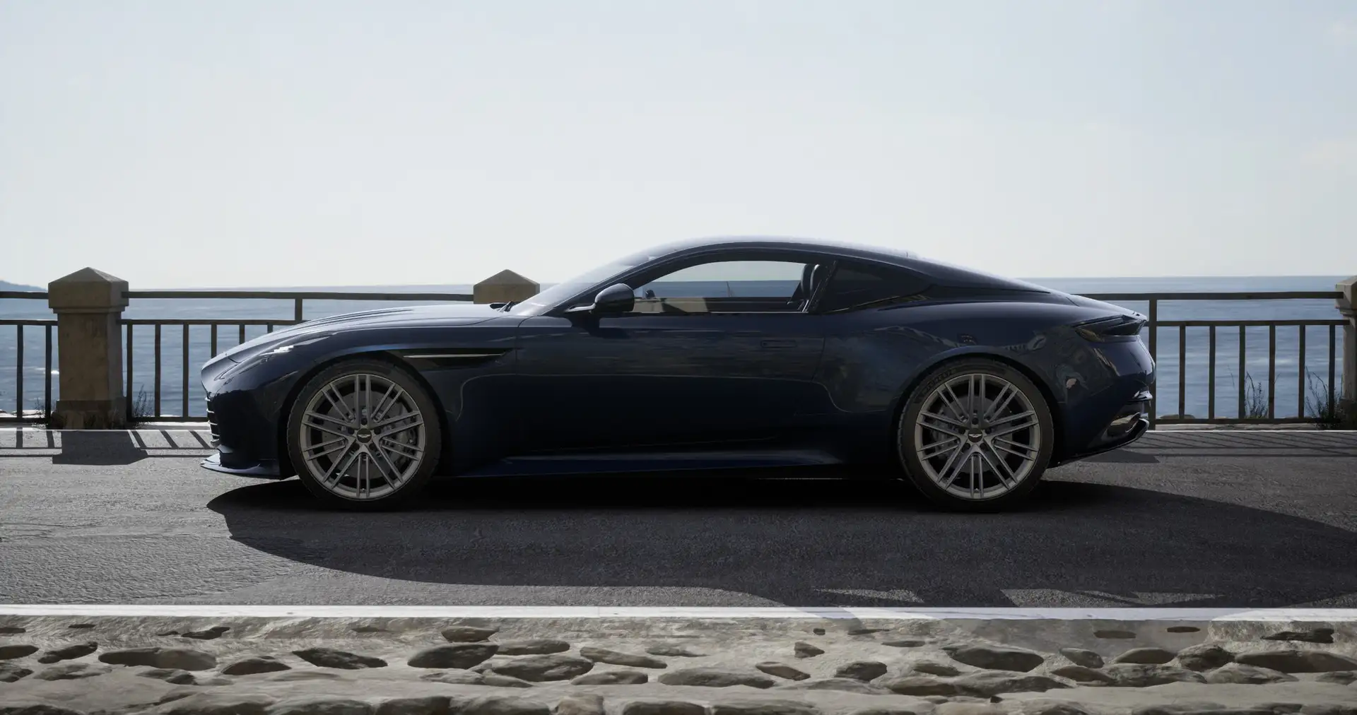 Aston Martin DB12 4.0 V8 - 2