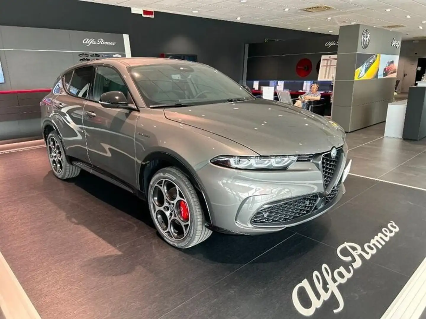 Alfa Romeo Tonale 1.3 280 CV PHEV AT6 Q4 Veloce Grigio - 1