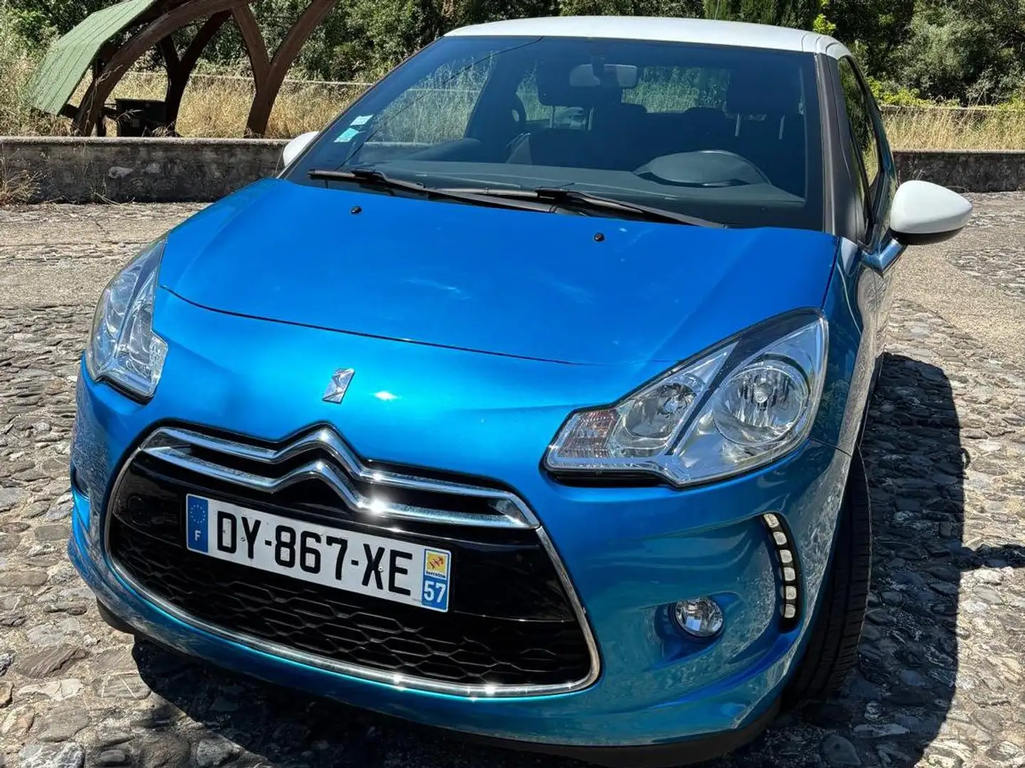 DS Automobiles DS 3 1.2 So Chic 82cv-Camera-Navi-Bluetooth-Cerchi lega Blu/Azzurro - 2