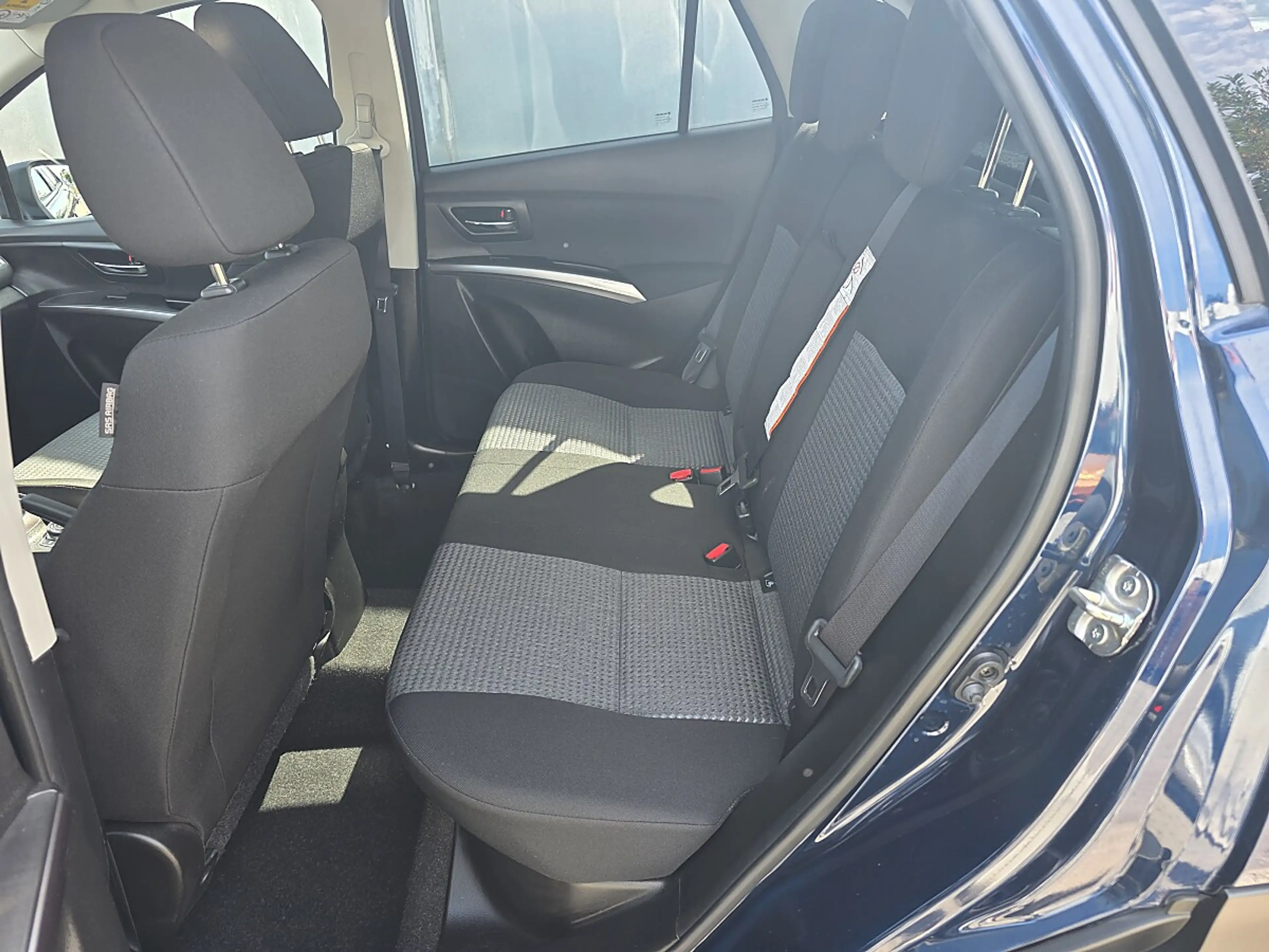 Suzuki S-Cross 1,4 GL+ DITC Hybrid ALLGRIP shine — photo 11