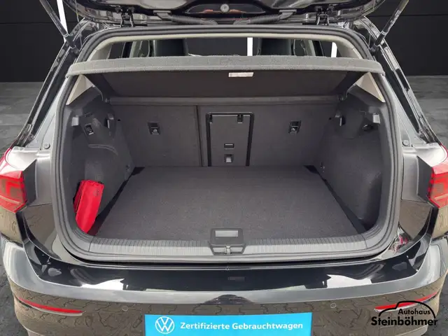 Volkswagen Golf view 6
