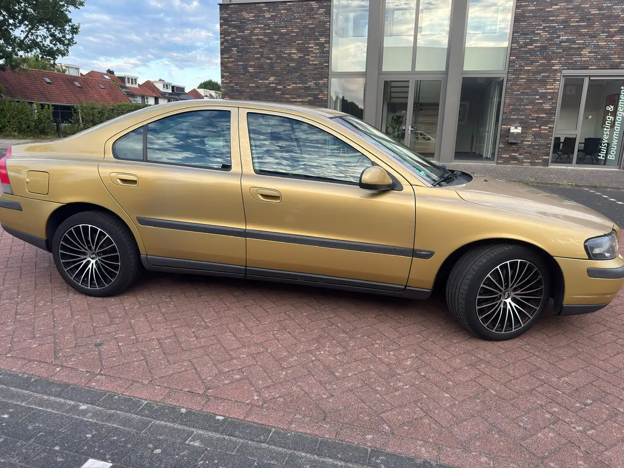 Volvo S60 2.3 T-5, foto 4