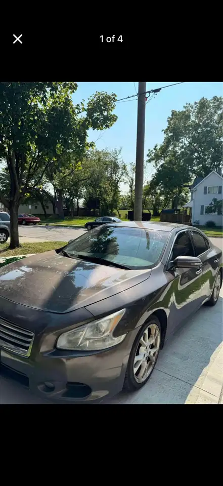 Nissan Maxima снимка Nissan Maxima