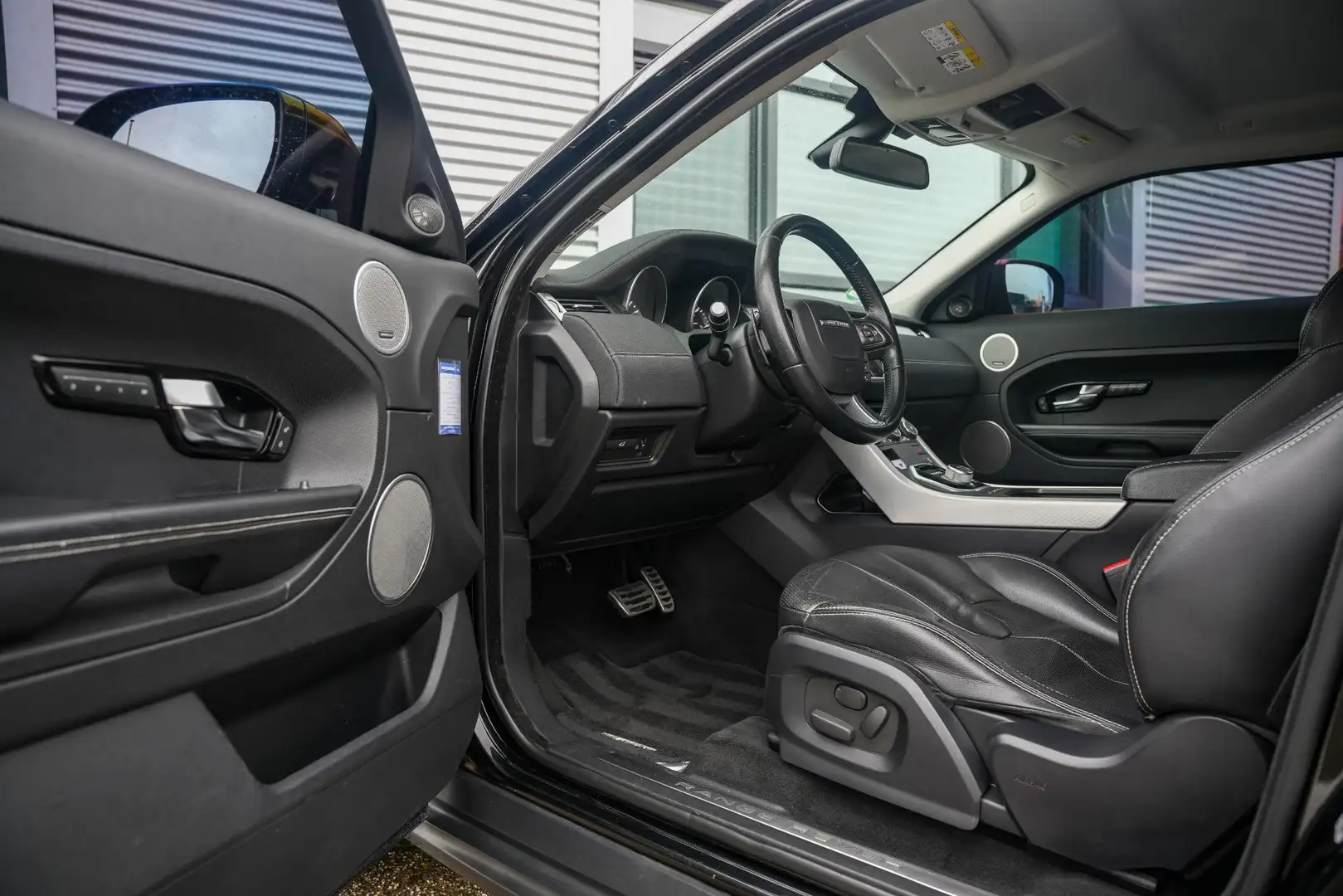 Land Rover Range Rover Evoque Coupé 2.2 SD4 4WD Prestige Leder Camera Trekhaak M Nero - 2