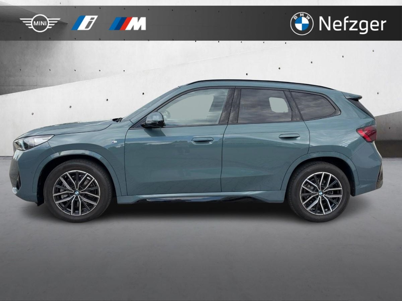 BMW X1 xDrive23i M Sport Park-Assistent HUD H&K PANO — photo 2