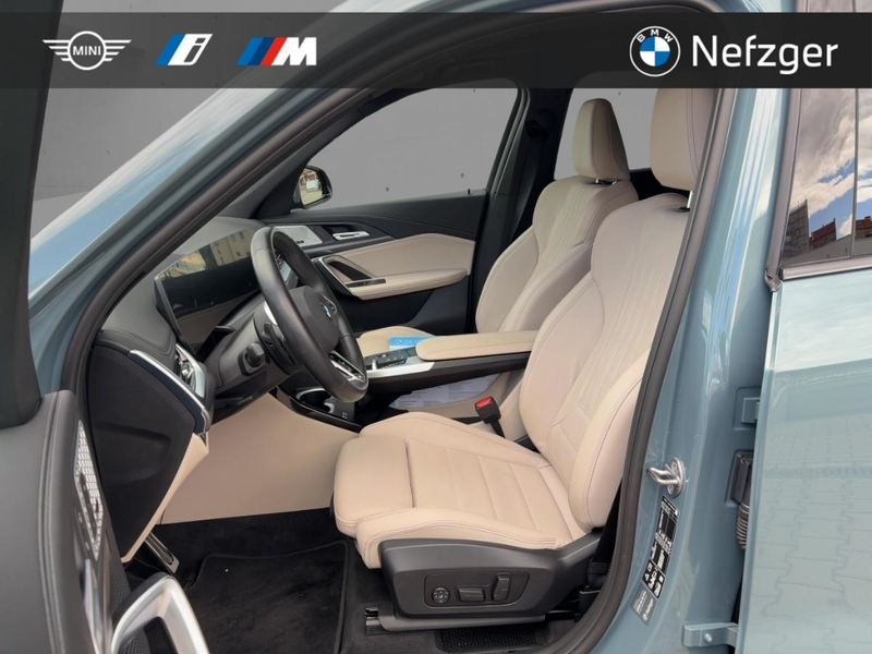 BMW X1 xDrive23i M Sport Park-Assistent HUD H&K PANO — photo 7