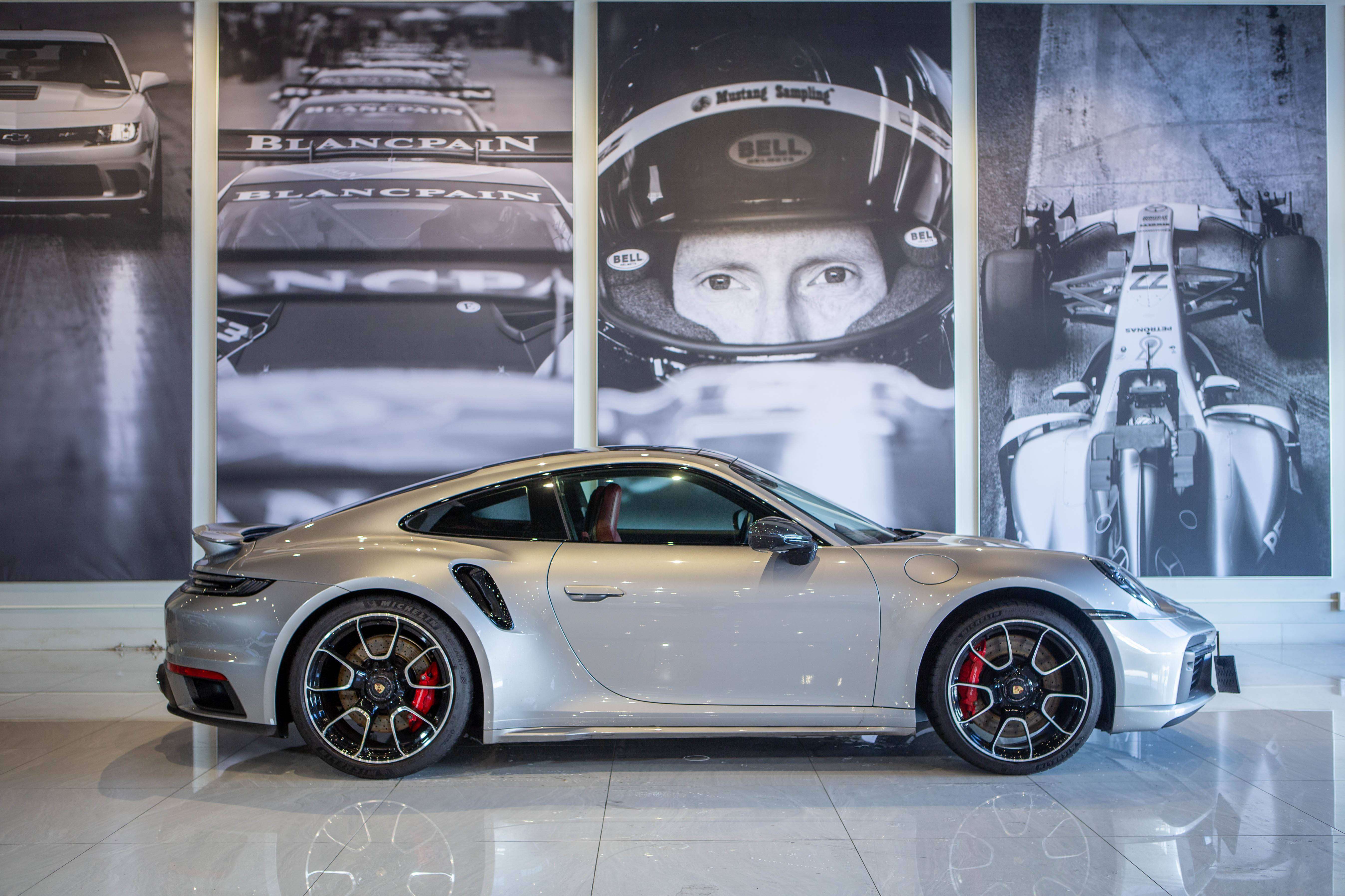 2021 Porsche 911 Turbo Coupe