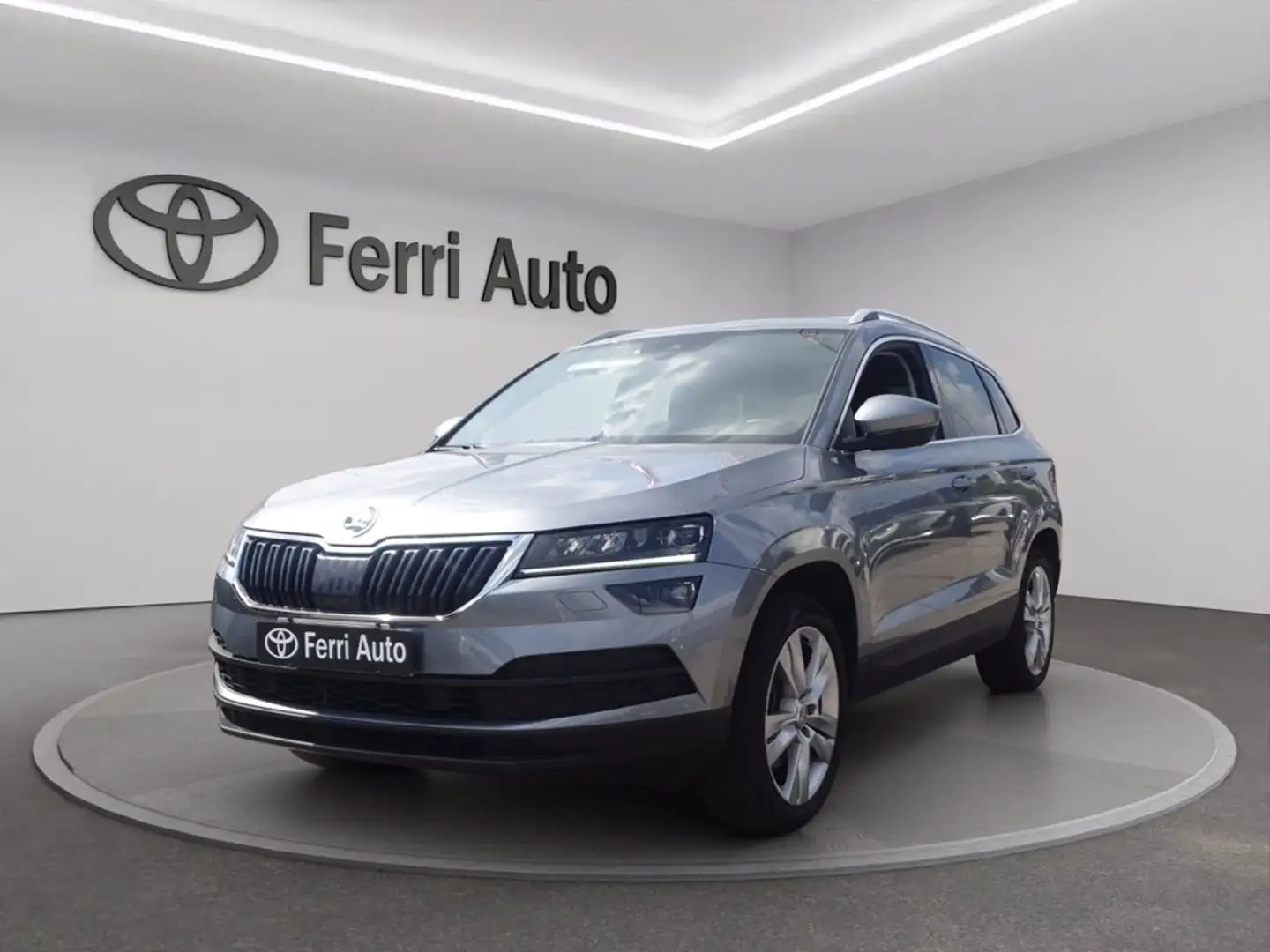 Skoda Karoq 1.5 tsi style dsg Grigio - 1