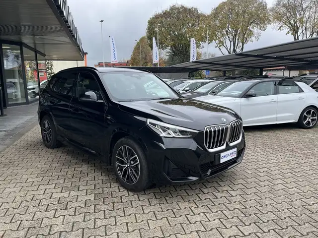 BMW X1 view 4