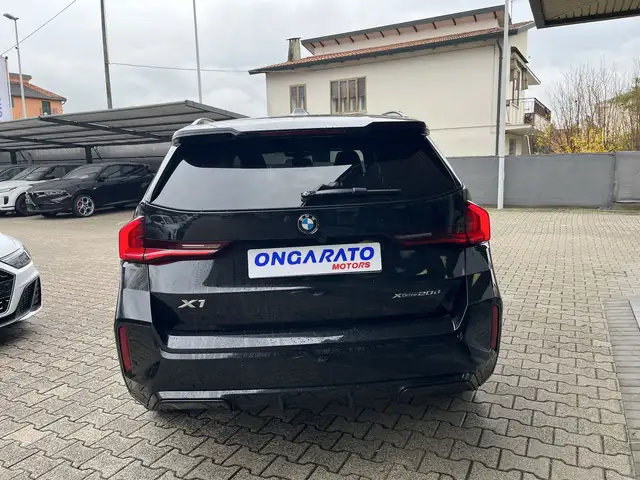 BMW X1 view 7