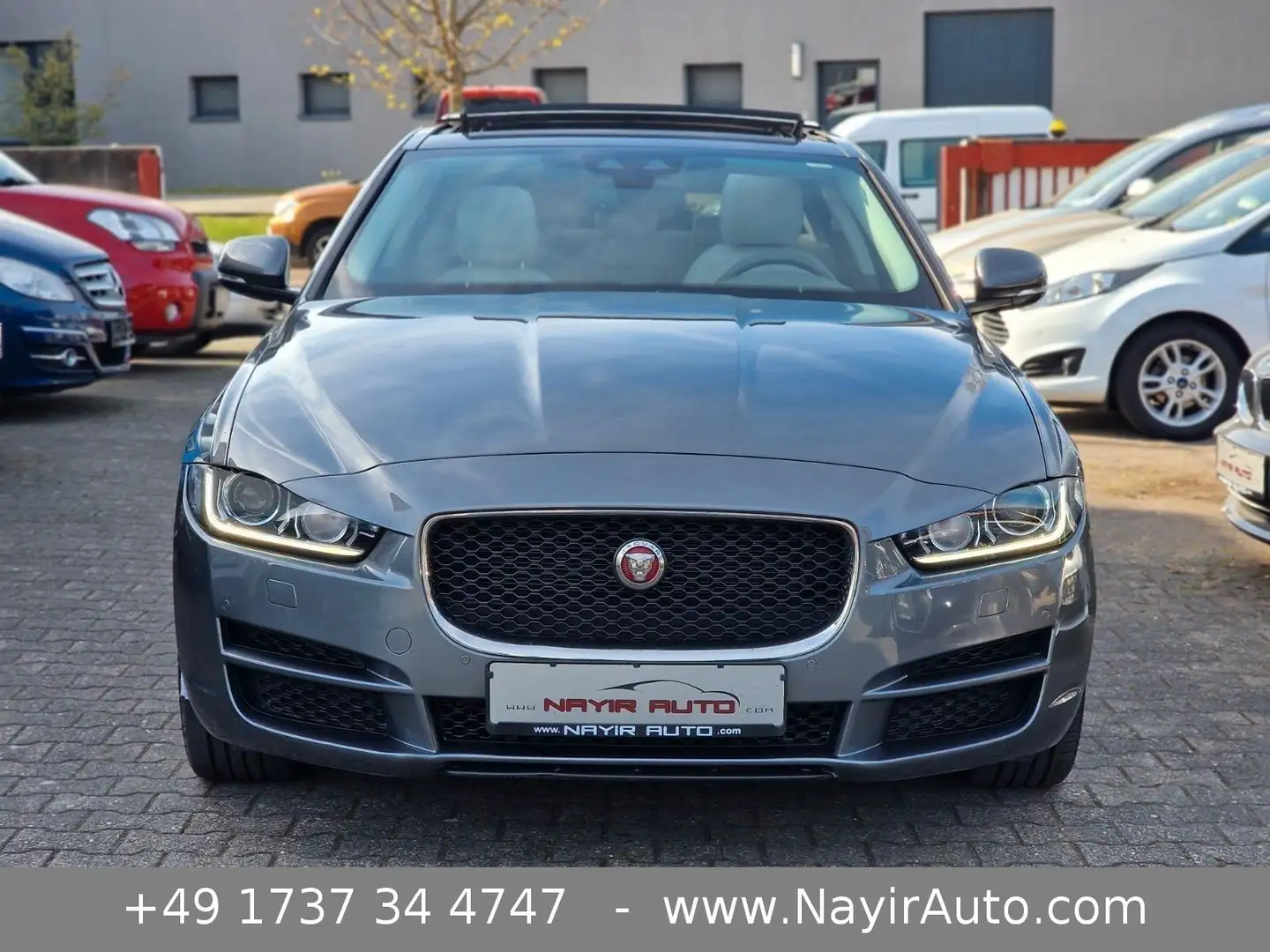 Jaguar XE Portfolio AWD|Automatik|Pano|Leder|individual Grau - 2