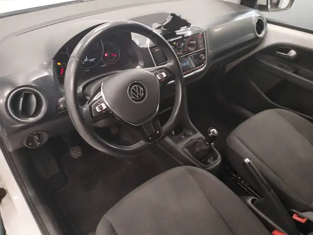 Volkswagen Up! view 8