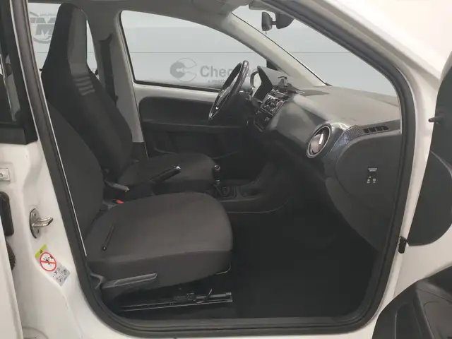 Volkswagen Up! view 9