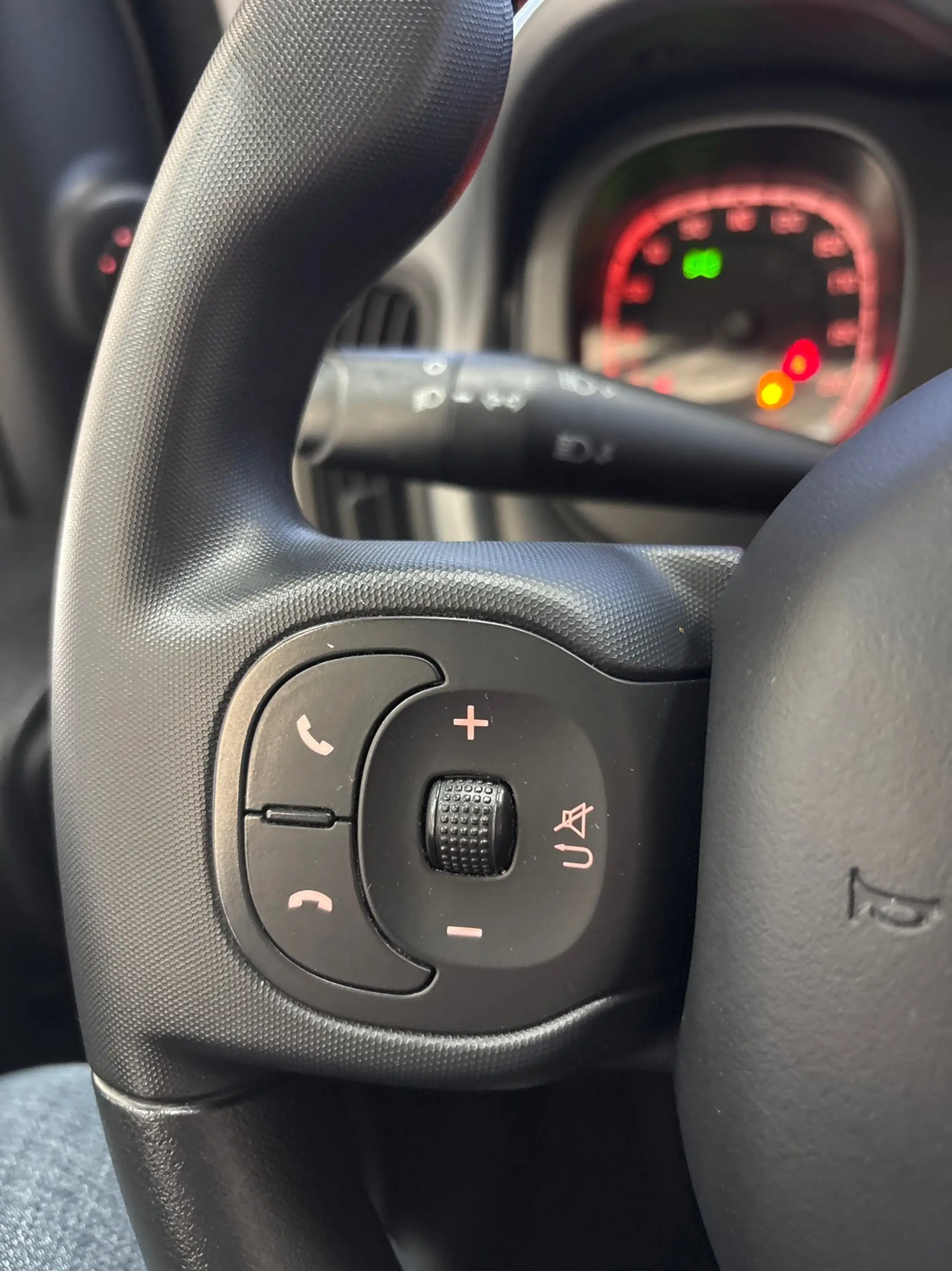 Fiat Panda 1.0 Hybrid City Life — photo 15