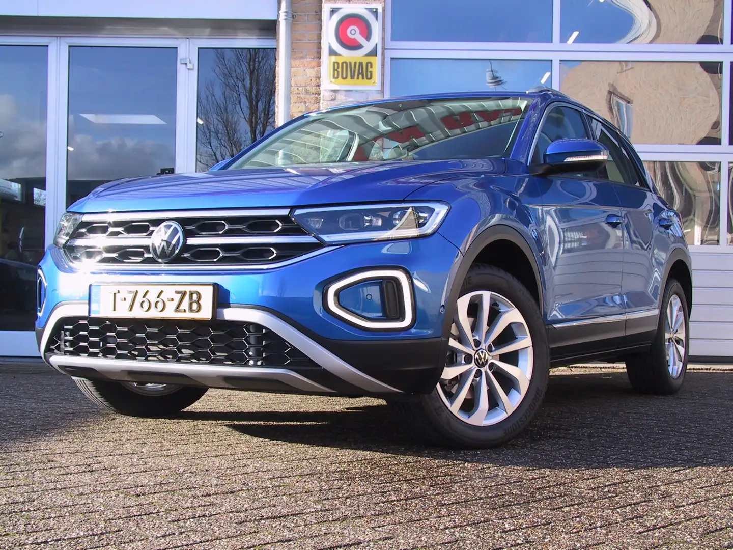 Volkswagen T-Roc 1.5 TSI Style App connect!! Blauw - 2