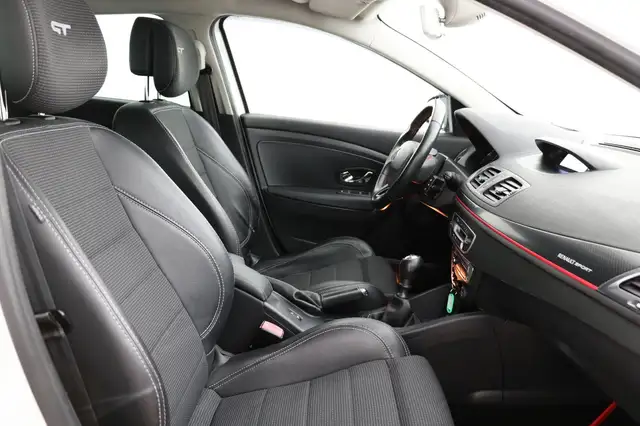 Renault Megane view 12