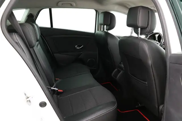 Renault Megane view 11