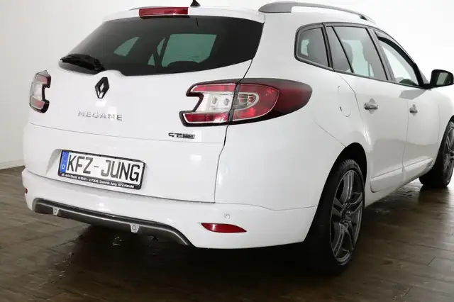 Renault Megane view 8