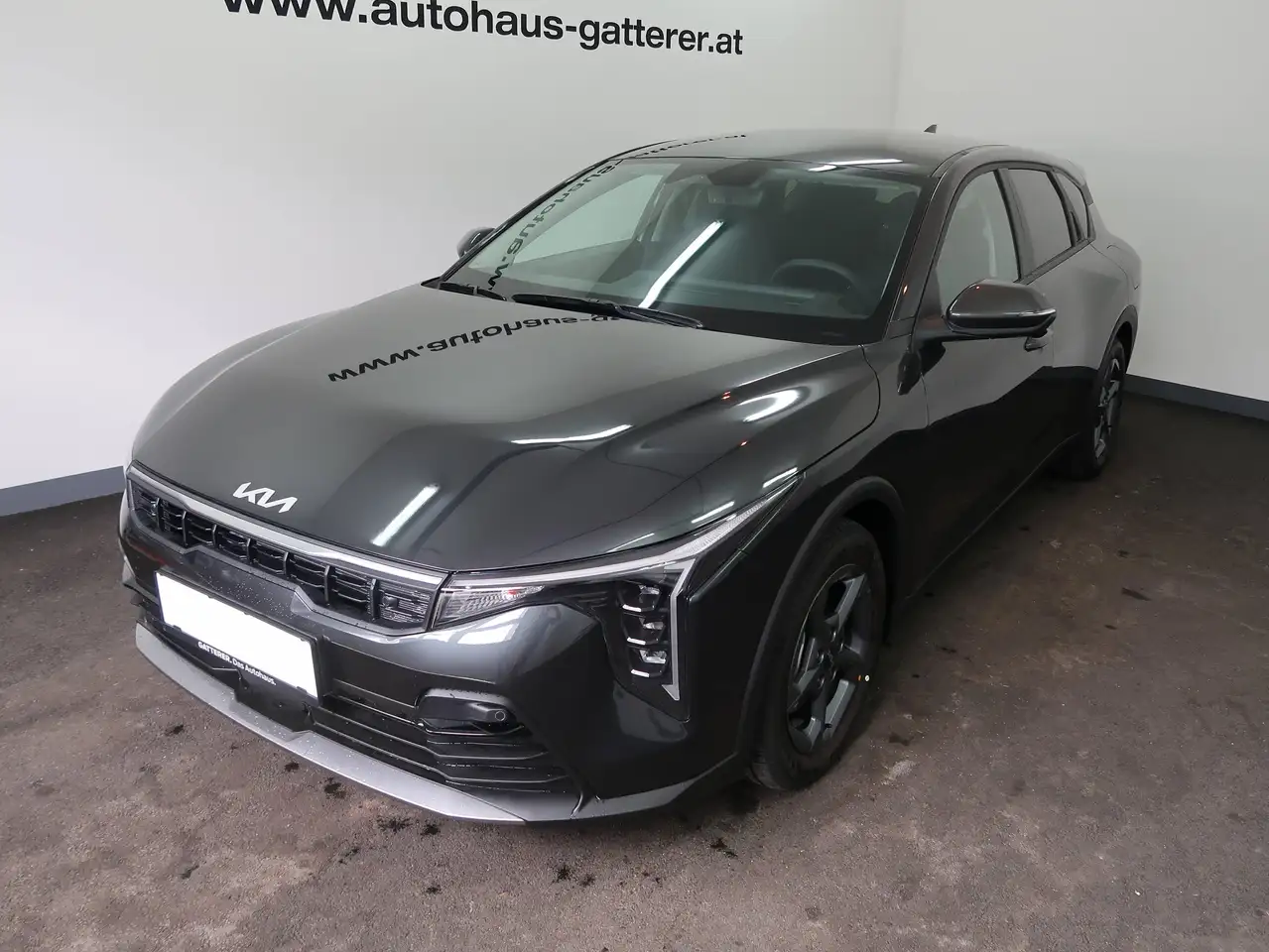 Kia K4