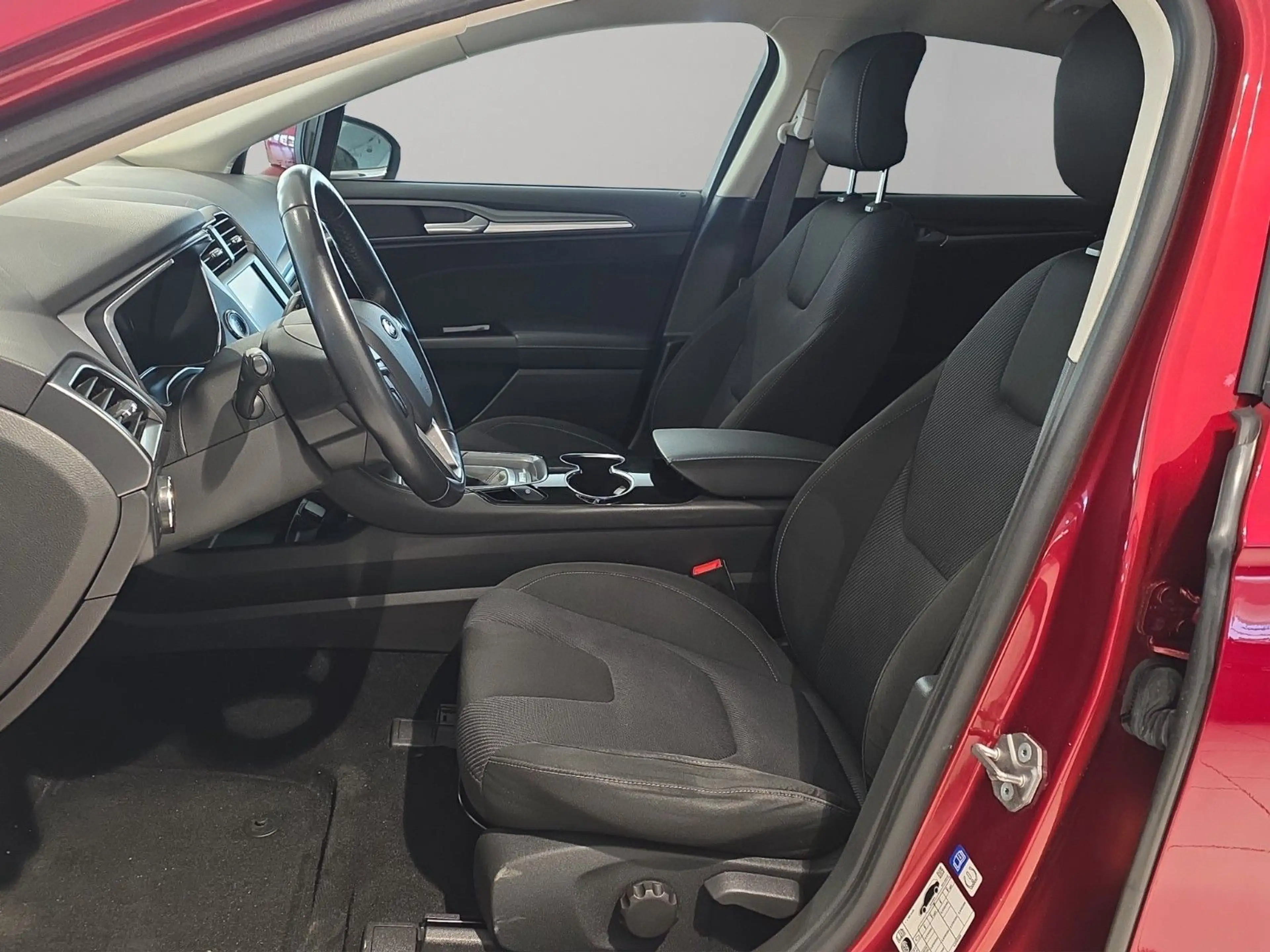 Ford Mondeo 1.5 TITAN PARK BT NAV KLIMA SPUR TEMP SHZ — photo 7