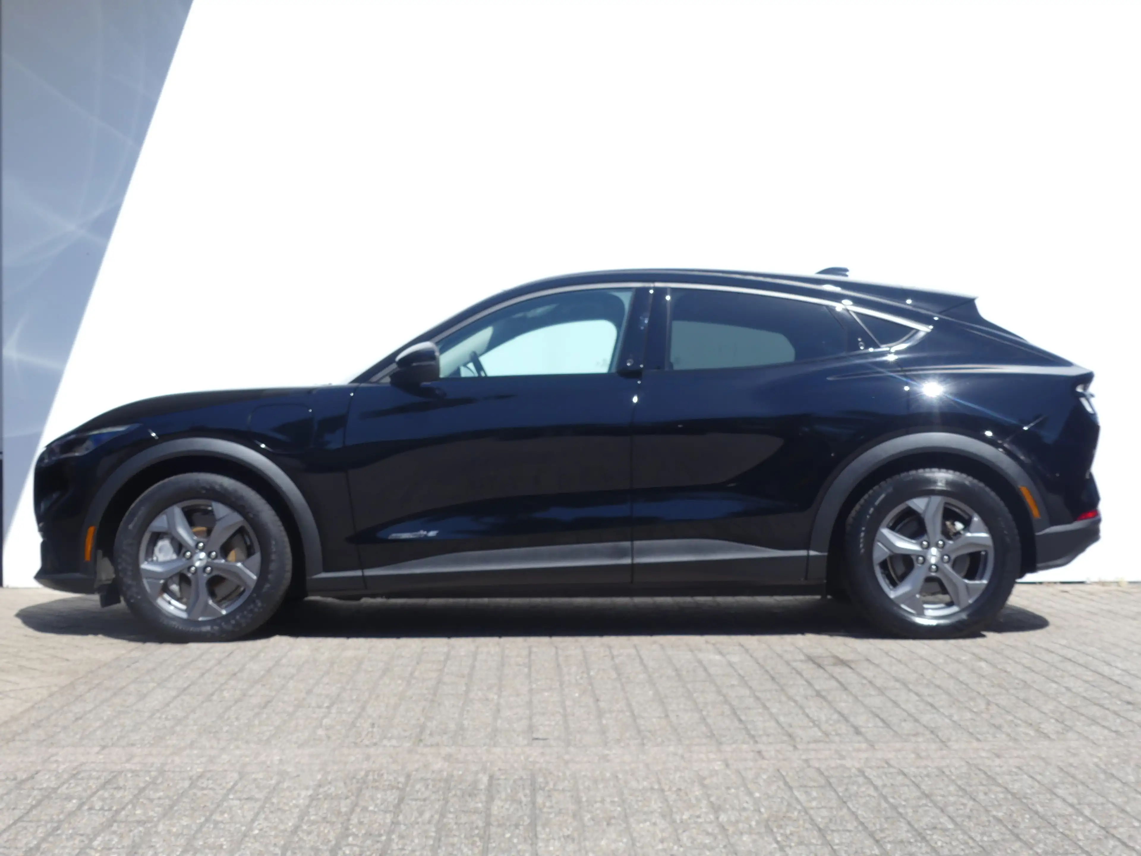 Ford Mustang Mach-E RWD 75 kWh | ADAPTIVE CRUISE | DODEHOEKDETECTIE | — photo 2