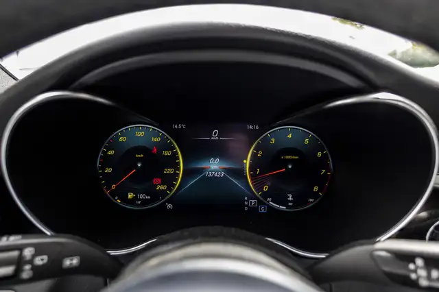 Mercedes-Benz C-Class view 8
