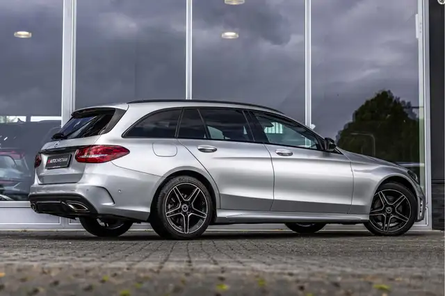 Mercedes-Benz C-Class view 2