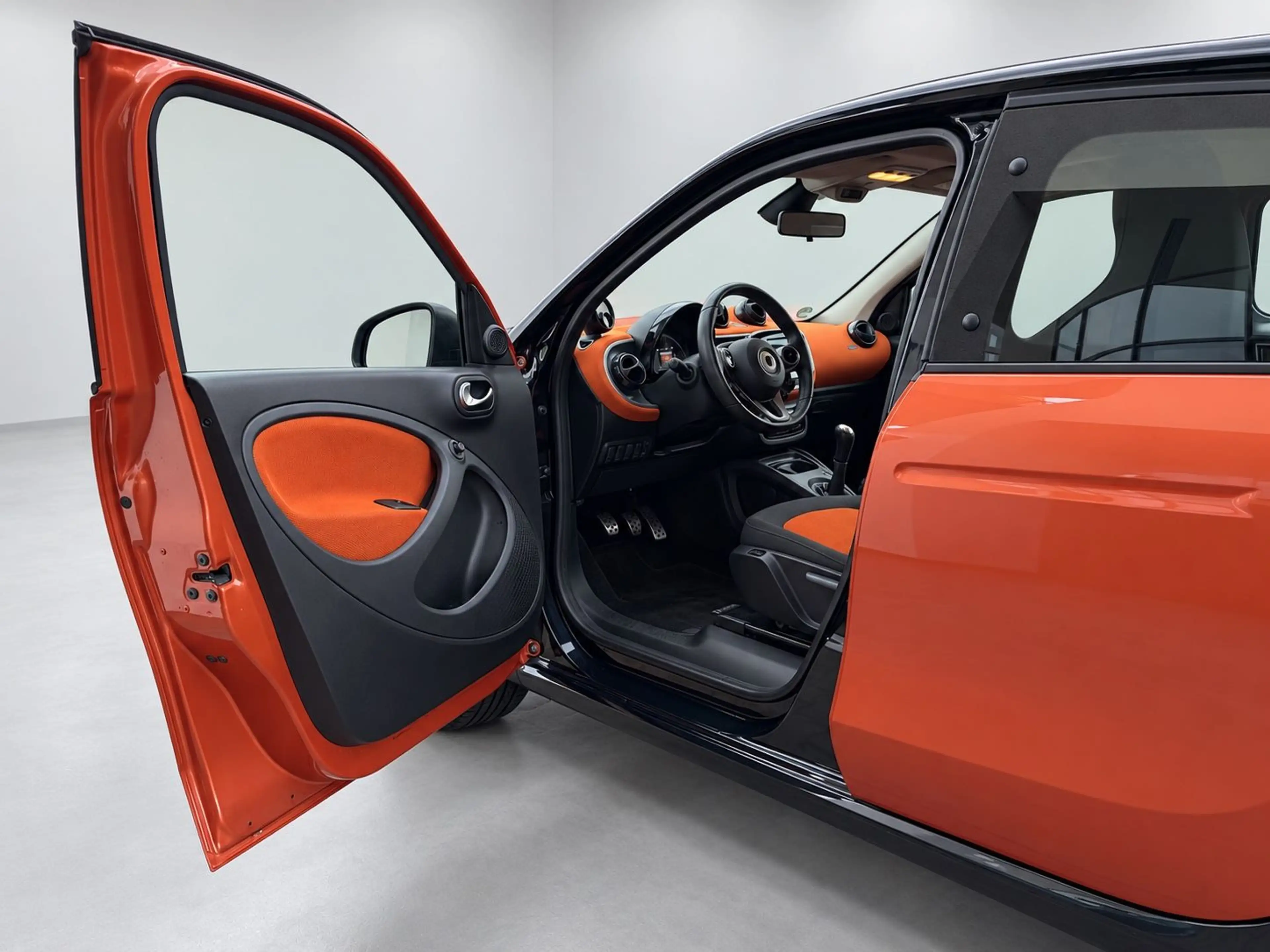 smart forFour Cabrio Navi Klima Sitzhz LMRäder 4Sesonr — photo 14