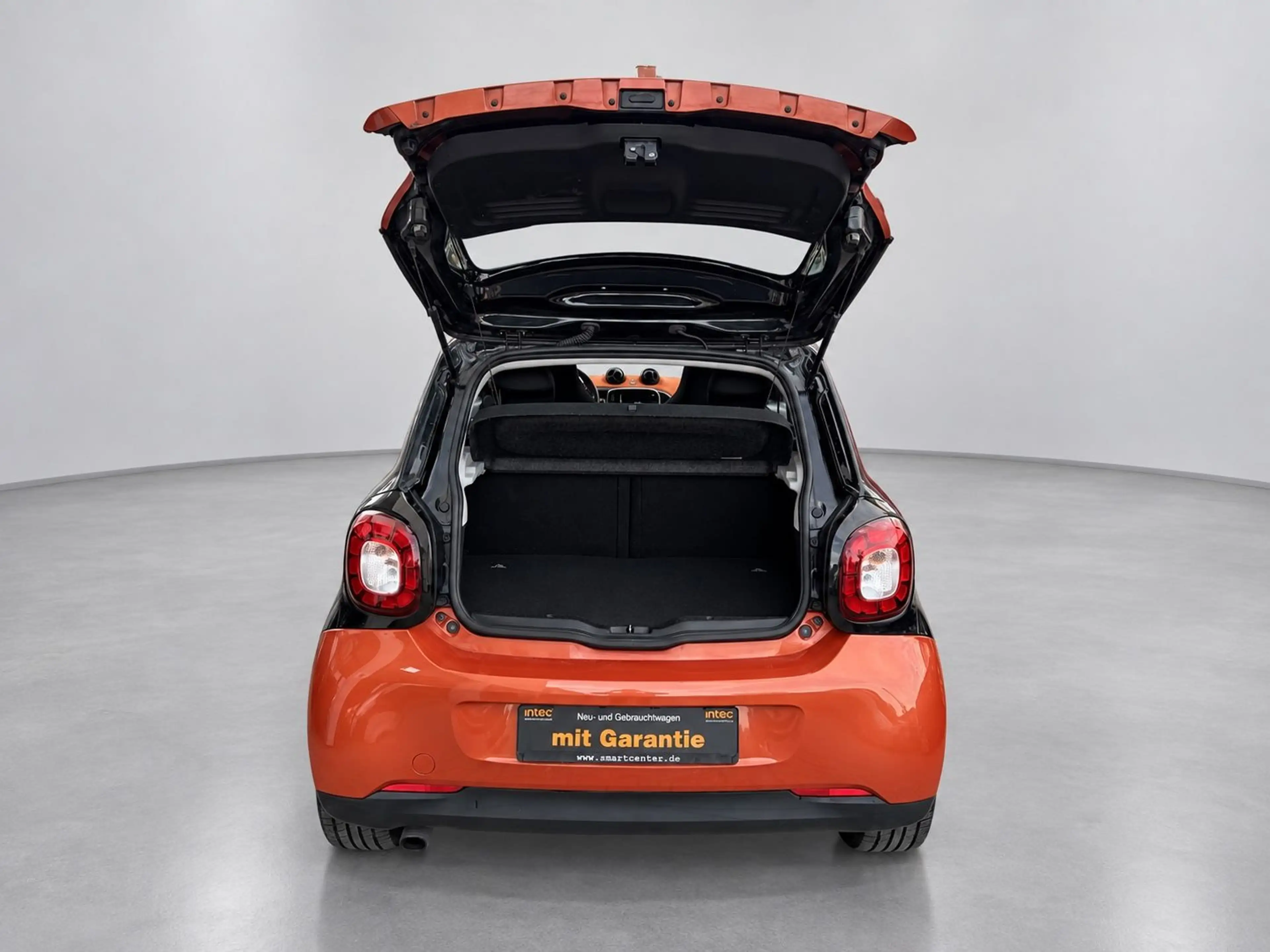 smart forFour Cabrio Navi Klima Sitzhz LMRäder 4Sesonr — photo 12