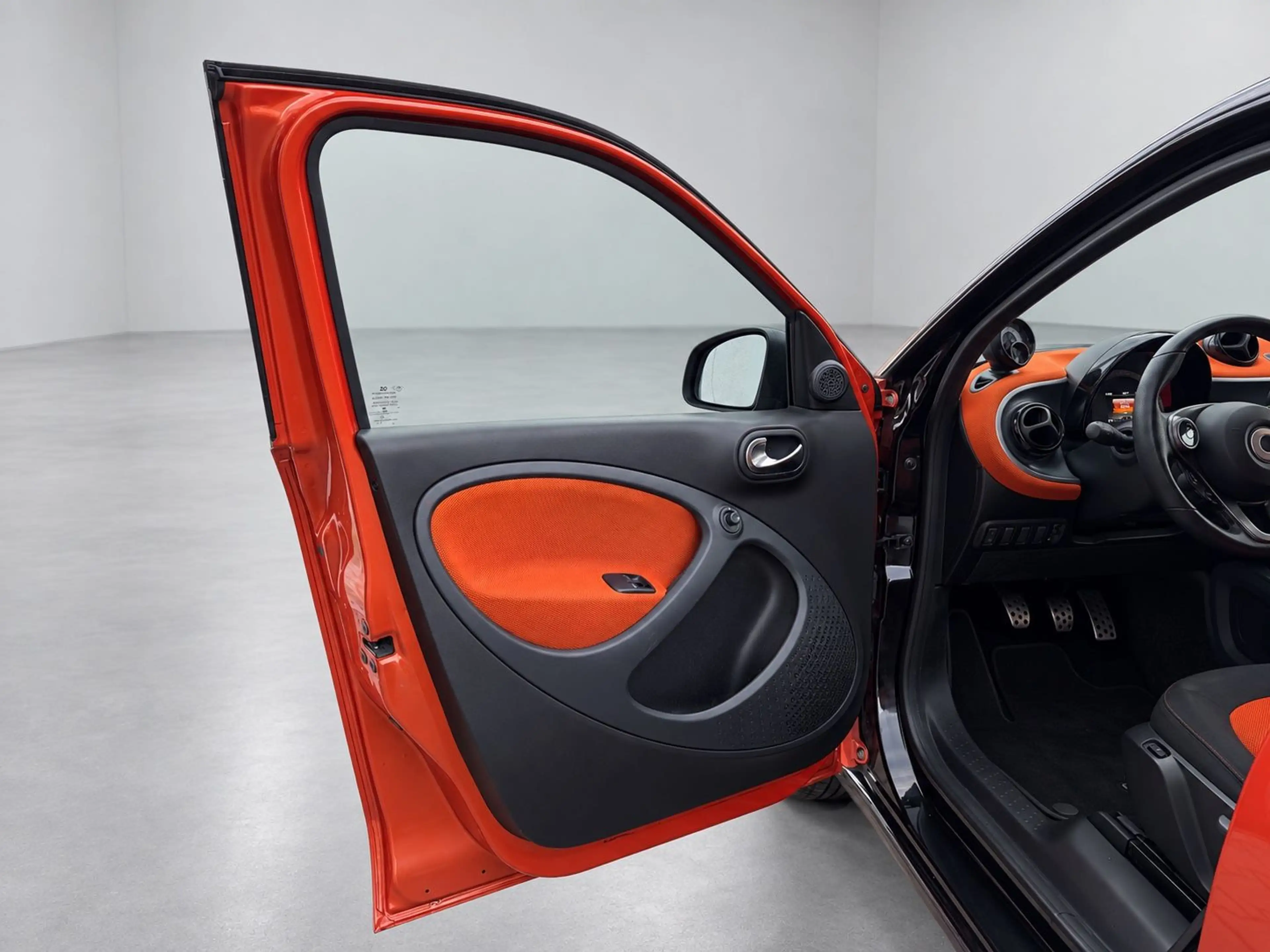 smart forFour Cabrio Navi Klima Sitzhz LMRäder 4Sesonr — photo 15