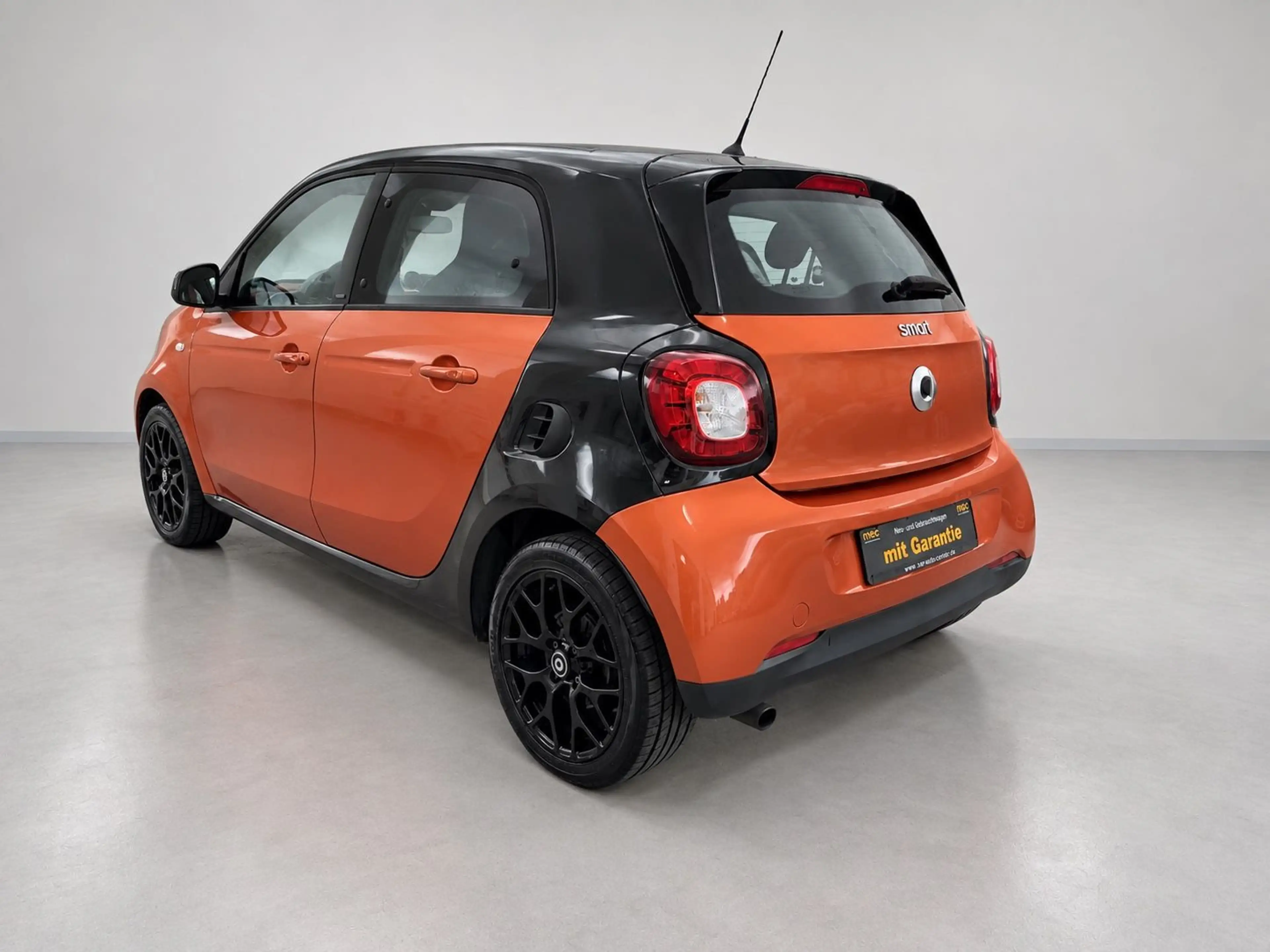 smart forFour Cabrio Navi Klima Sitzhz LMRäder 4Sesonr — photo 4