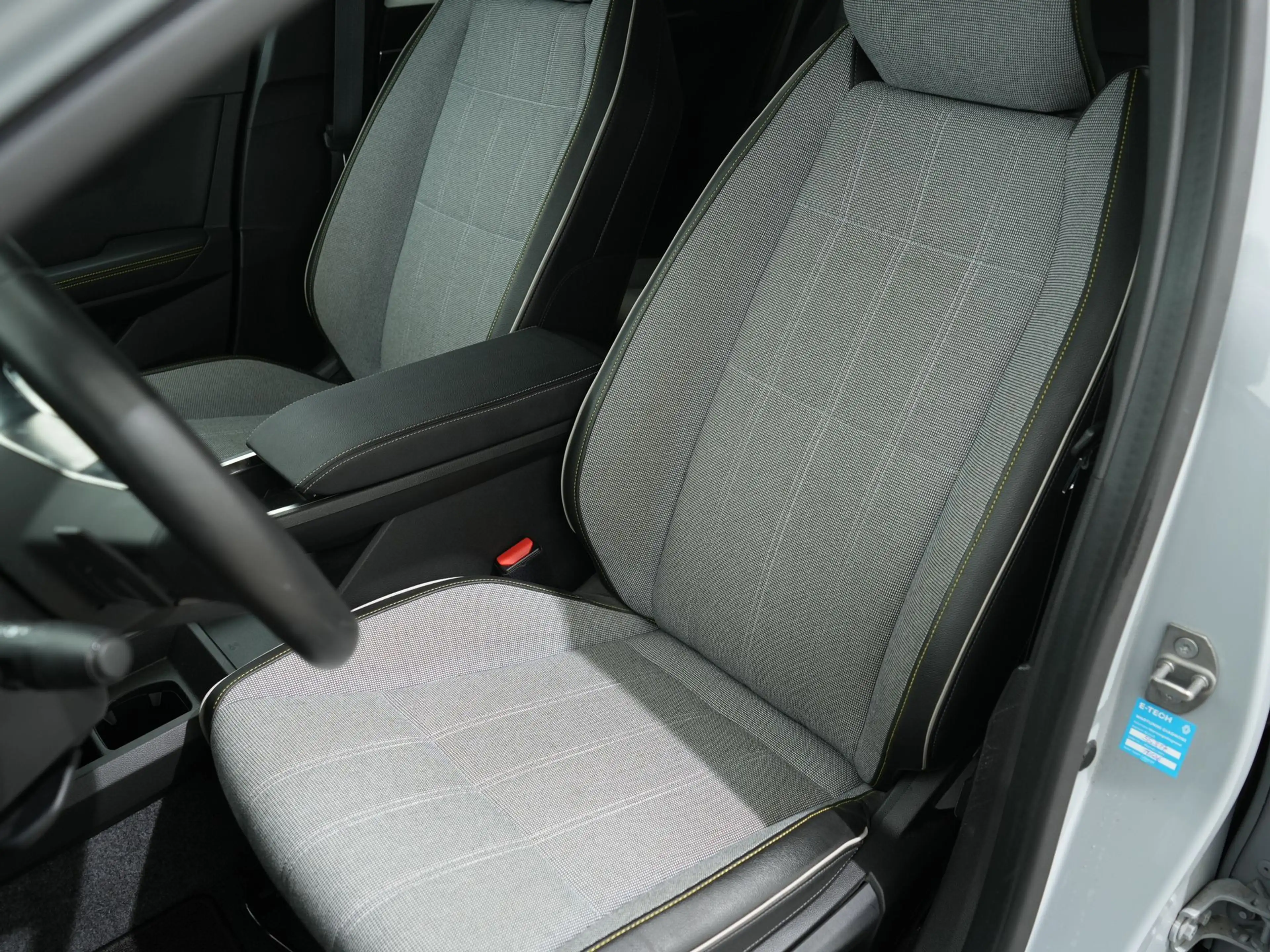 Renault Megane E-Tech EV60 OPTIMUM CHARGE TECHNO — photo 4