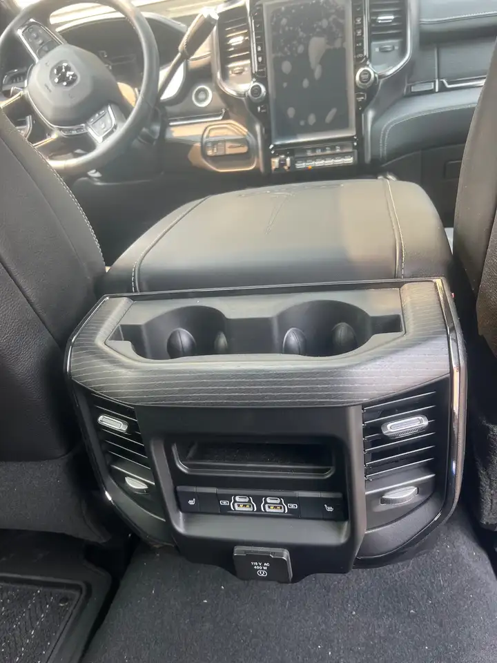 RAM 3500 снимка RAM 3500