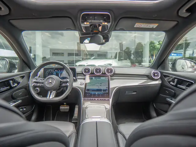Mercedes-Benz 300 view 3