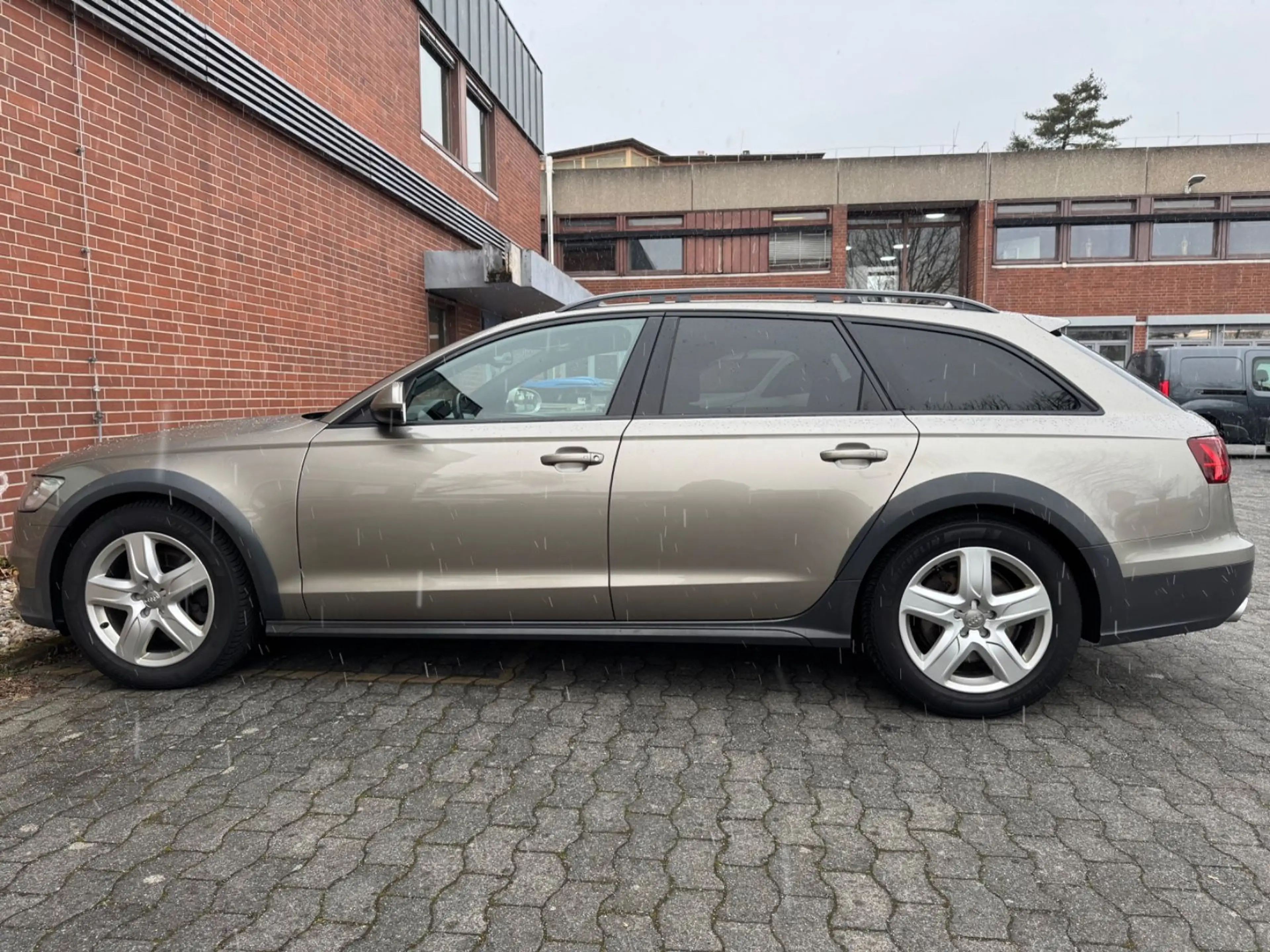 Audi A6 allroad *PANO*XENON*ALC*KAMERA*STHZ*SHZ*AHK* — photo 8