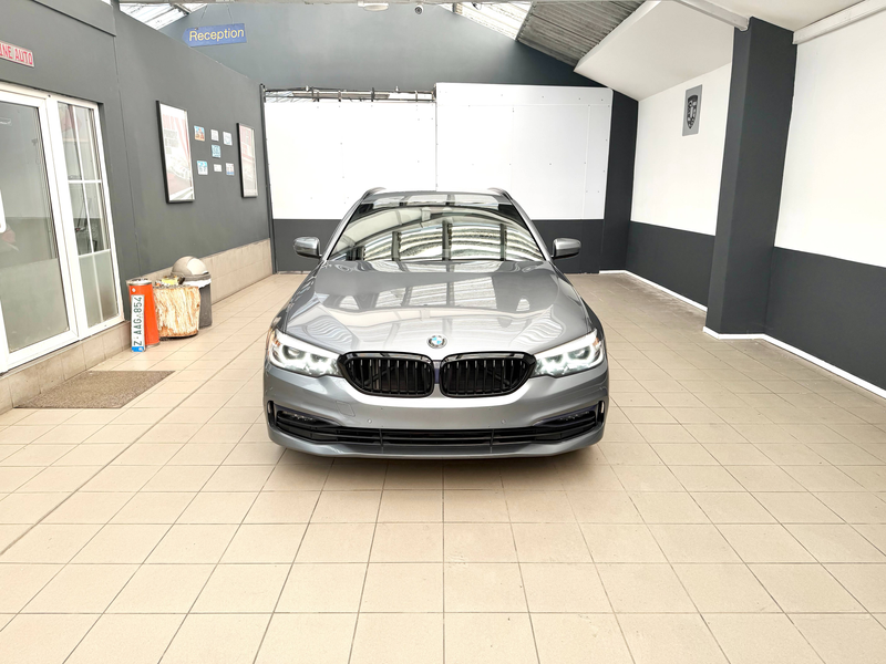 BMW 518 dA Touring Sport Edition "167.000Km" Carnet Complet BMW Euro 6d