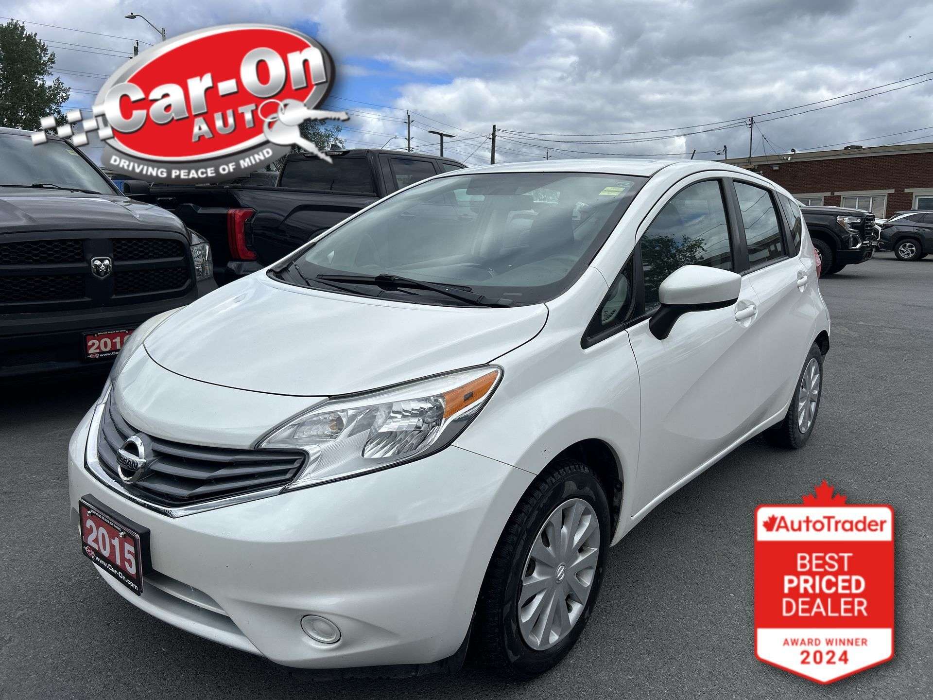 White 2015 Nissan Versa Note Hatchback Front-Wheel Drive Automatic
