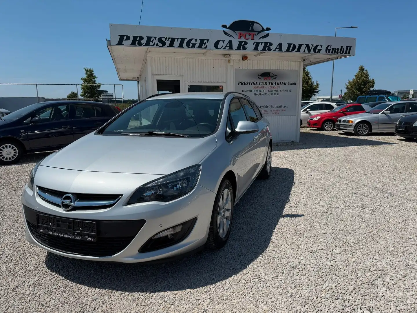 Opel Astra J 1.4 Sports Tourer Style*NAVI*PDC*EURO 6* Silber - 1
