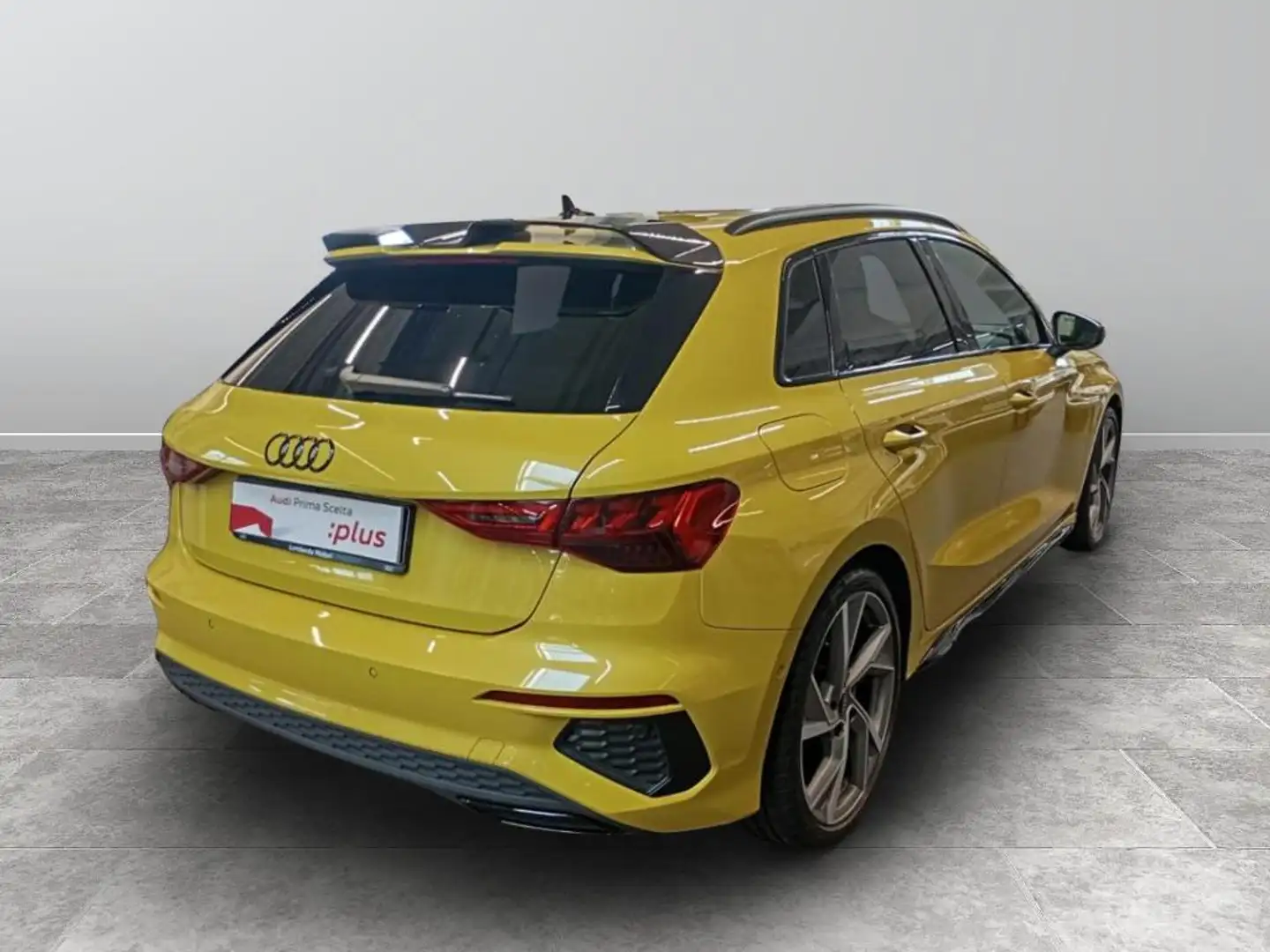 Audi A3 Sportback 35 1.5 tfsi mhev S line Edition s-tronic Oro - 2
