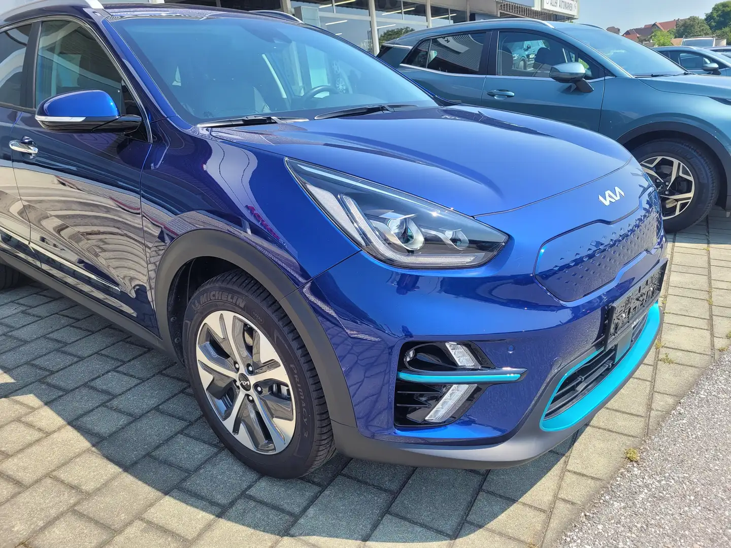 Kia e-Niro EV 64kWh long Range Platin Aut. Blau - 1