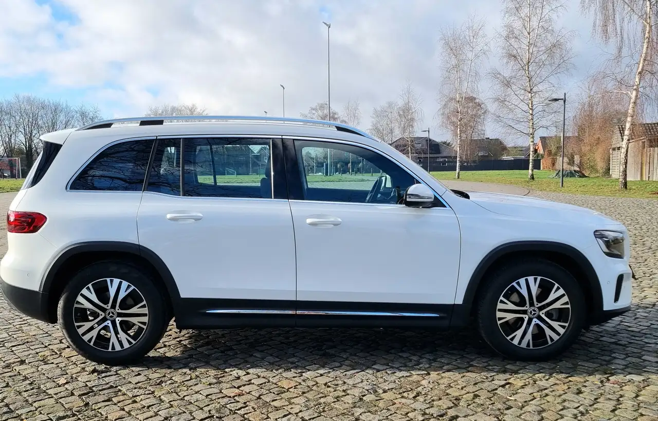 Mercedes-Benz GLB 200 NAV MBUX LED TEMP TOUCHPAD SHZ PDC APA SOMMER 5