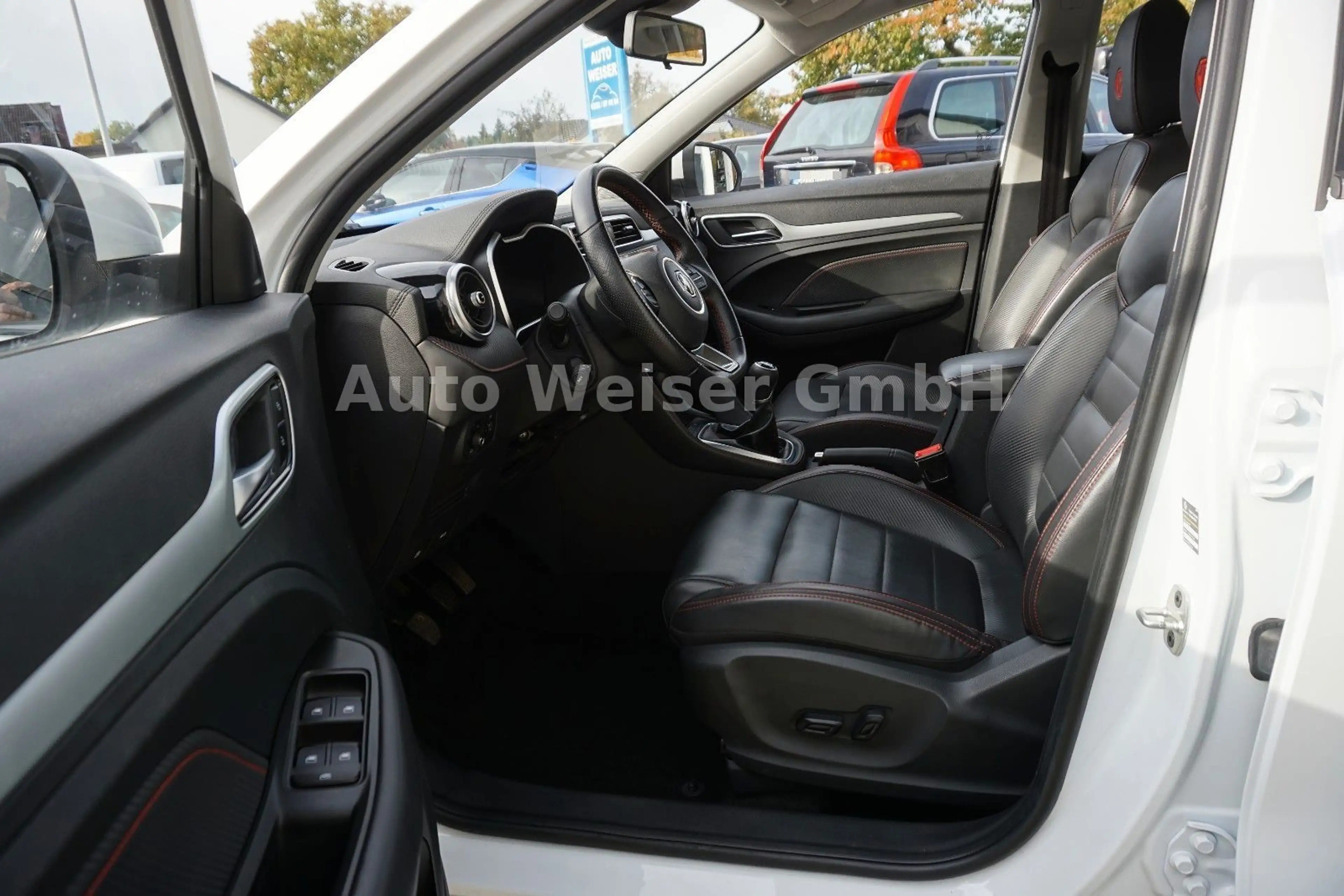 MG ZS Luxury LED Navi 360° Kamera SHZ Pano — photo 10