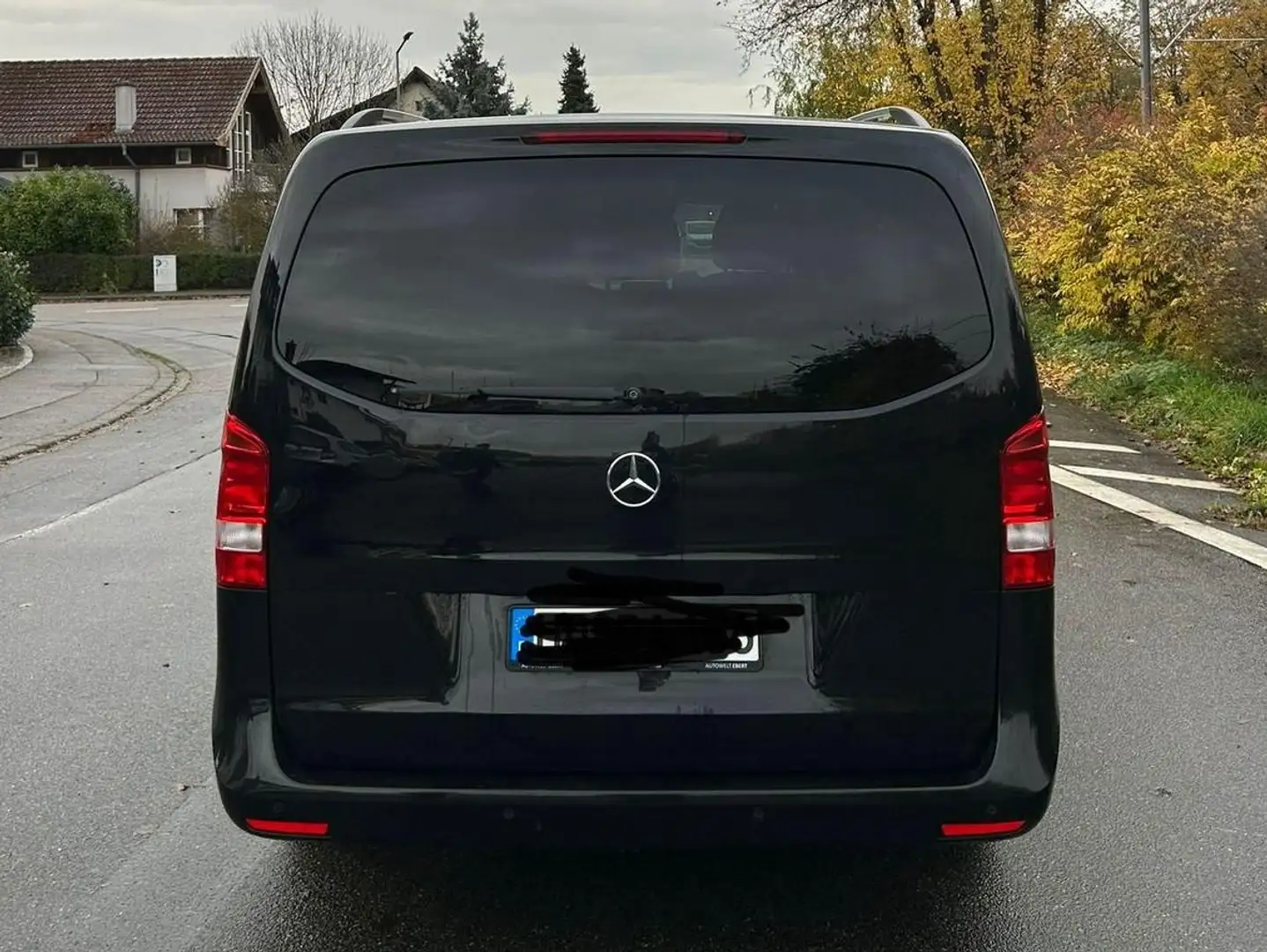 Mercedes-Benz V 220 V 220 d extralang 4Matic 9G-TRONIC Schwarz - 2
