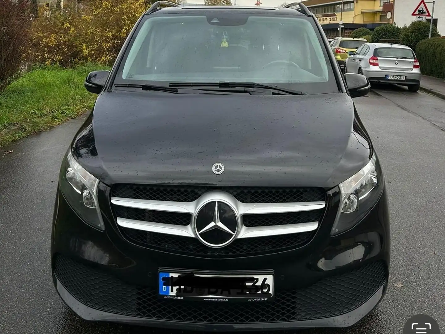 Mercedes-Benz V 220 V 220 d extralang 4Matic 9G-TRONIC Schwarz - 1