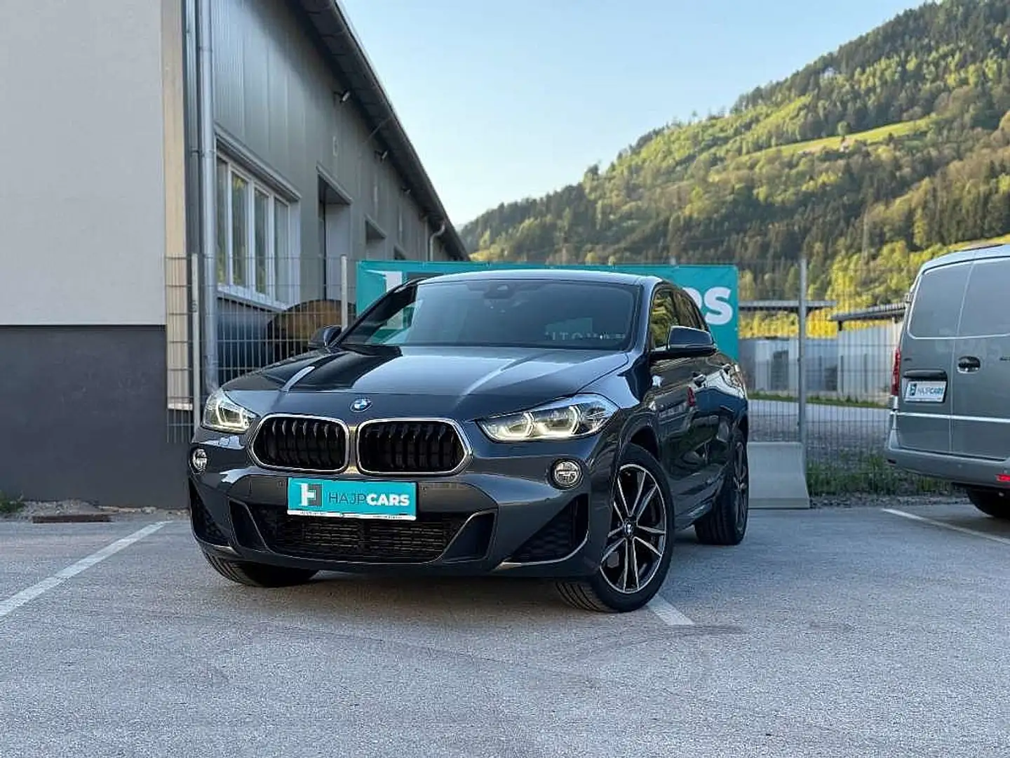BMW X2 xDrive20d M Sport X Aut/ VERKAUFT!!! Grau - 1
