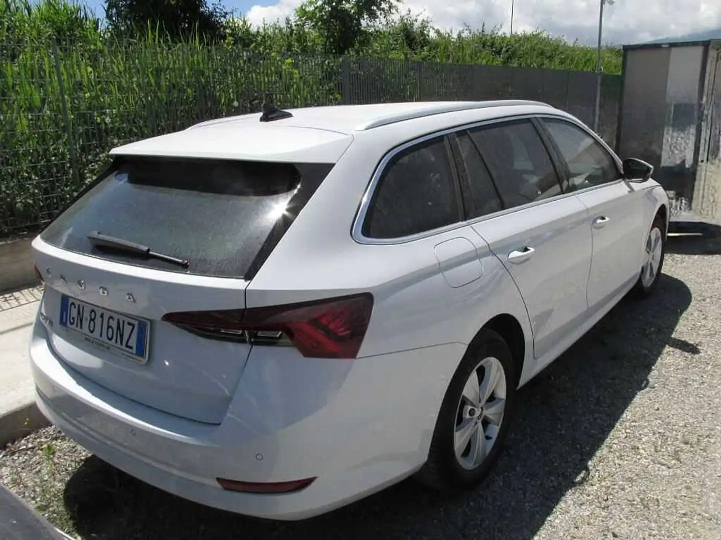 Skoda Octavia 4ª serie 2.0 TDI EVO SCR 150 CV DSG Wagon Executiv Bianco - 2