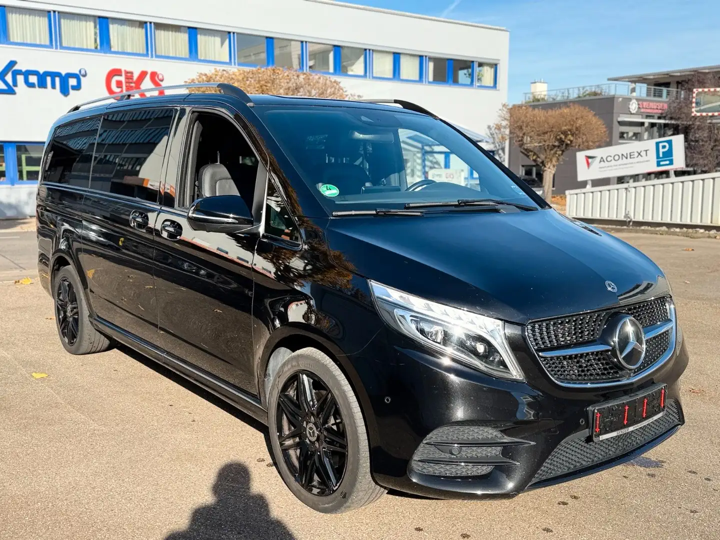 Mercedes-Benz V 300 V300 AMG 4Matic AVANTGARDE EDITION 2020 Schwarz - 2