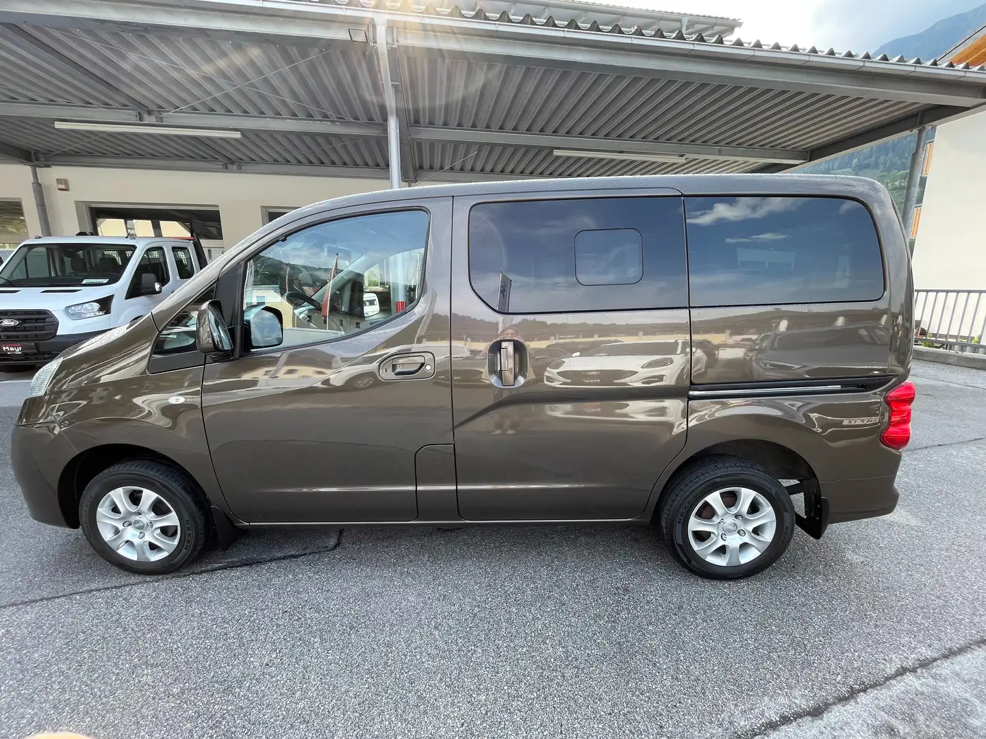 Nissan Evalia Evalia Tekna Bronze - 2