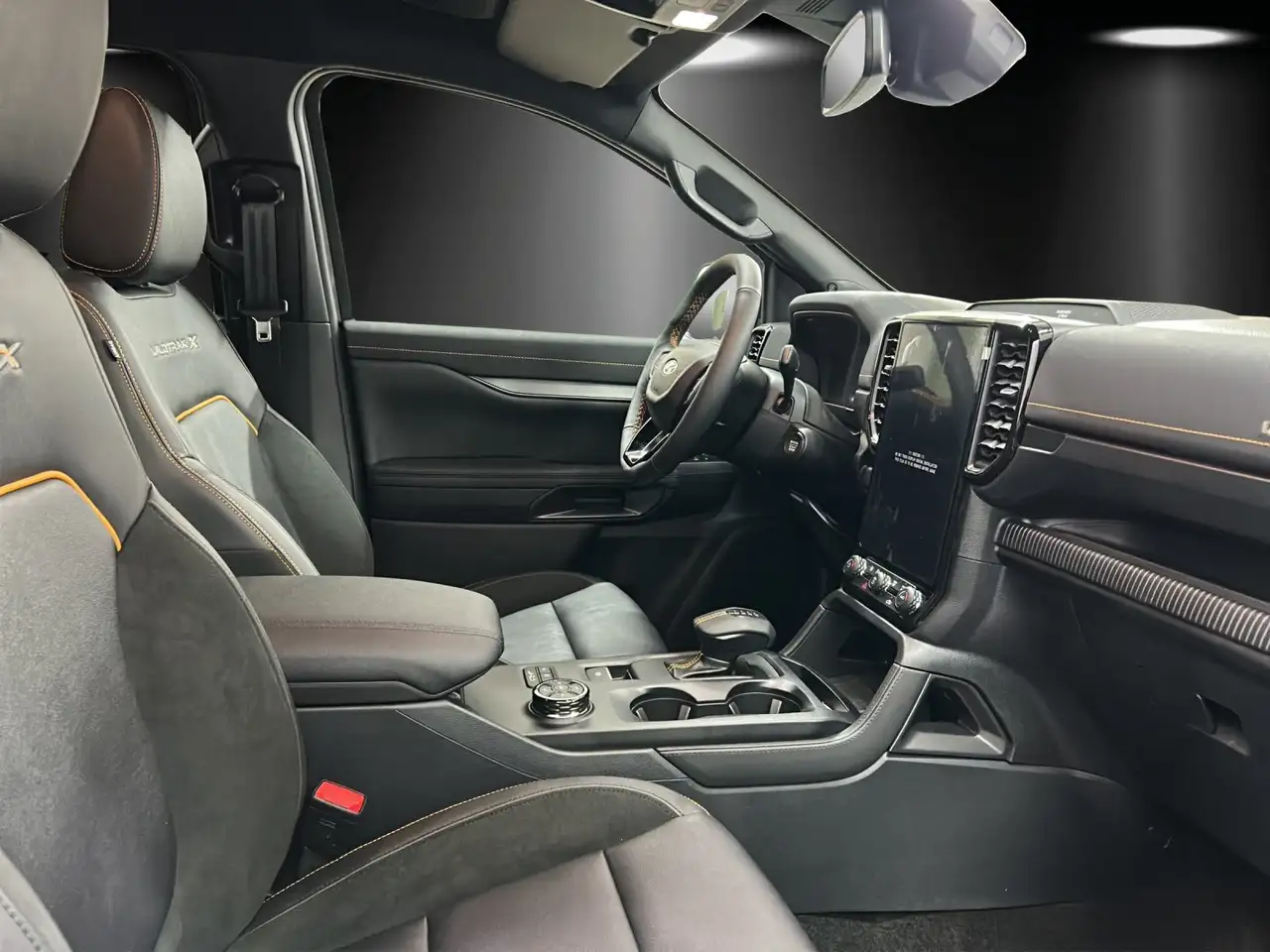 Ford Ranger DoKa Wildtrak X Kom. Pak. Laderaum Roll. 8